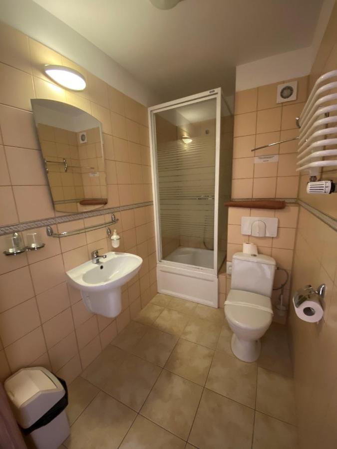 Osrodek Wrzosowa Gora - Pokoje Ruciane-Nida Buitenkant foto